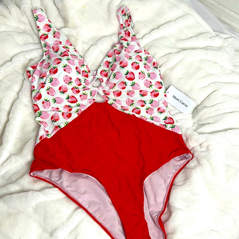 Meet Curve Strawberry Printed V-neckline Elegant One Piece Swimsuit Size 3XL